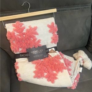 Rachel Zoe White and pink snowflake viral blanket 
Textured and has tassels